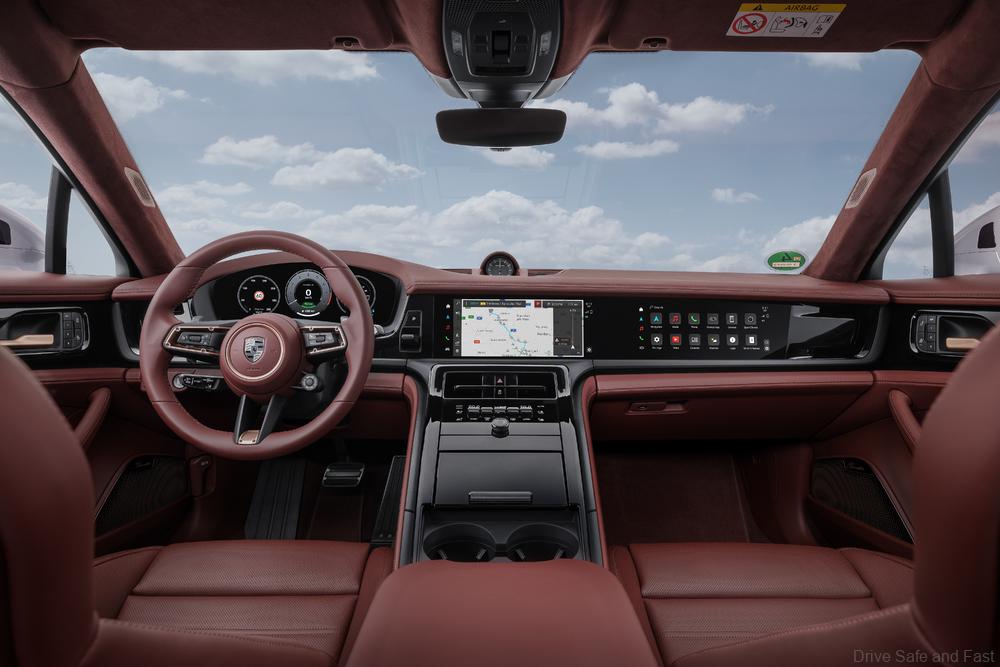 Porsche Panamera Turbo S E-Hybrid interior photo