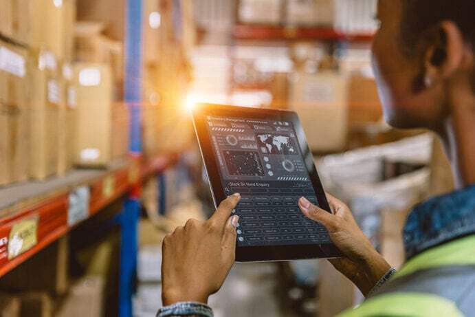 Logistikbranche im Umbruch: Herausforderungen und Chancen für den Mittelstand Logistik Automatisierung