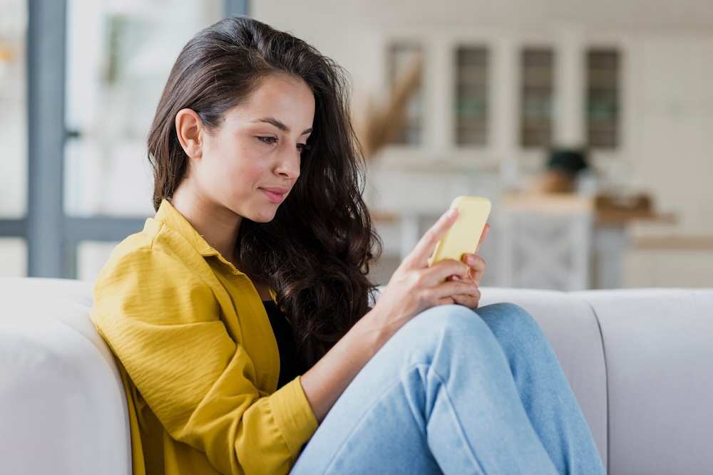 Watch-Hulu-Live-TV-on-Mobile-Phone