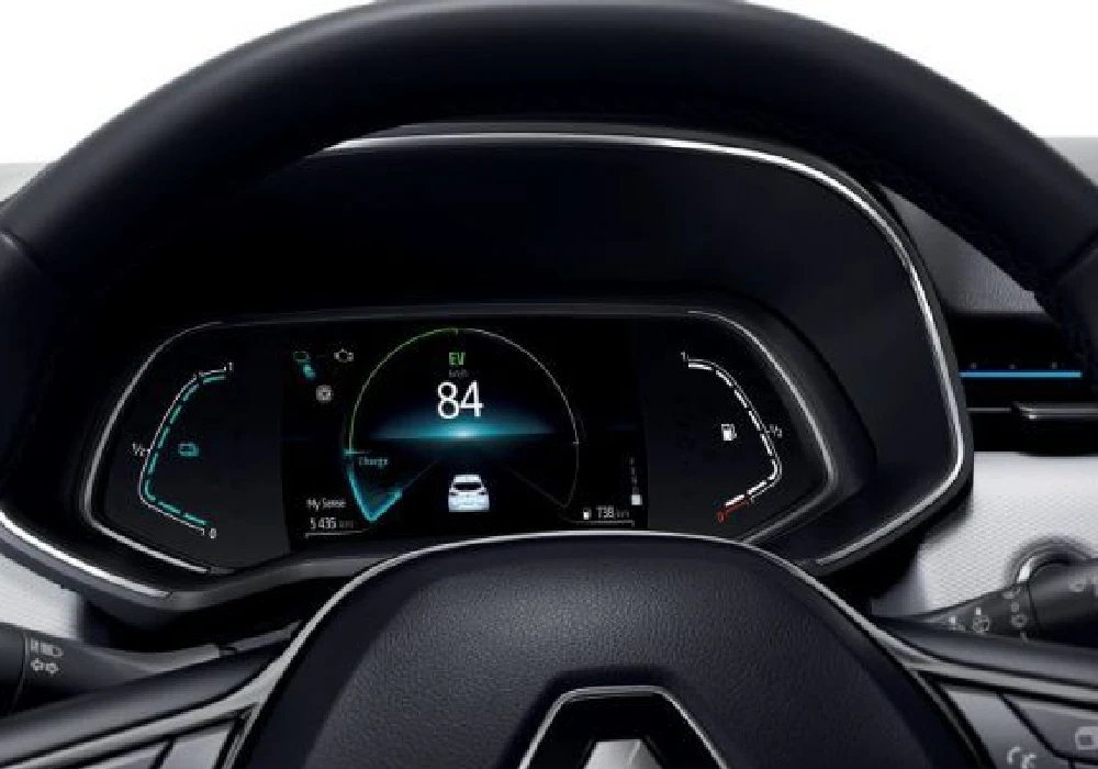 renault clio e-tech full hybrid bilgi ekranı