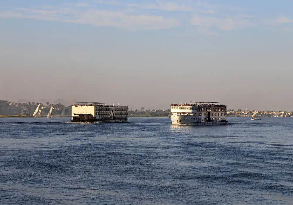 Budget-Friendly Egypt Tour Nile cruise from Aswan to Luxor