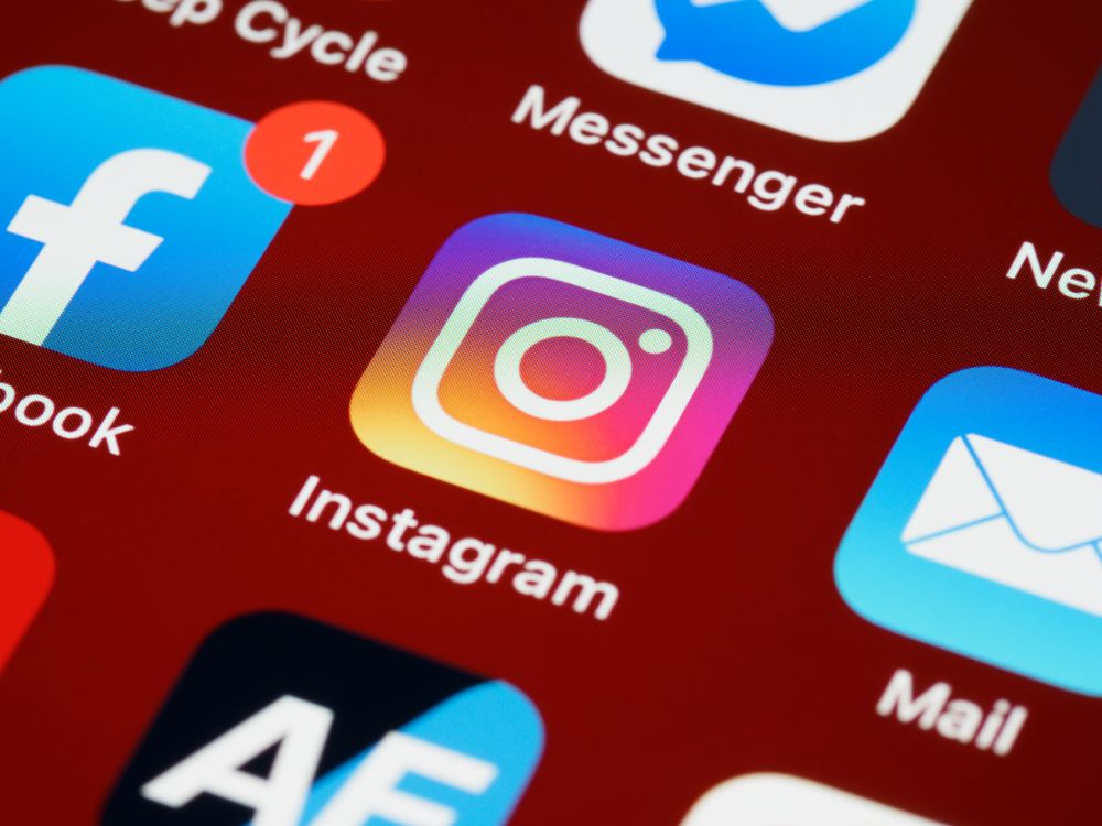 Jak dodać muzykę do relacji na Instagramie