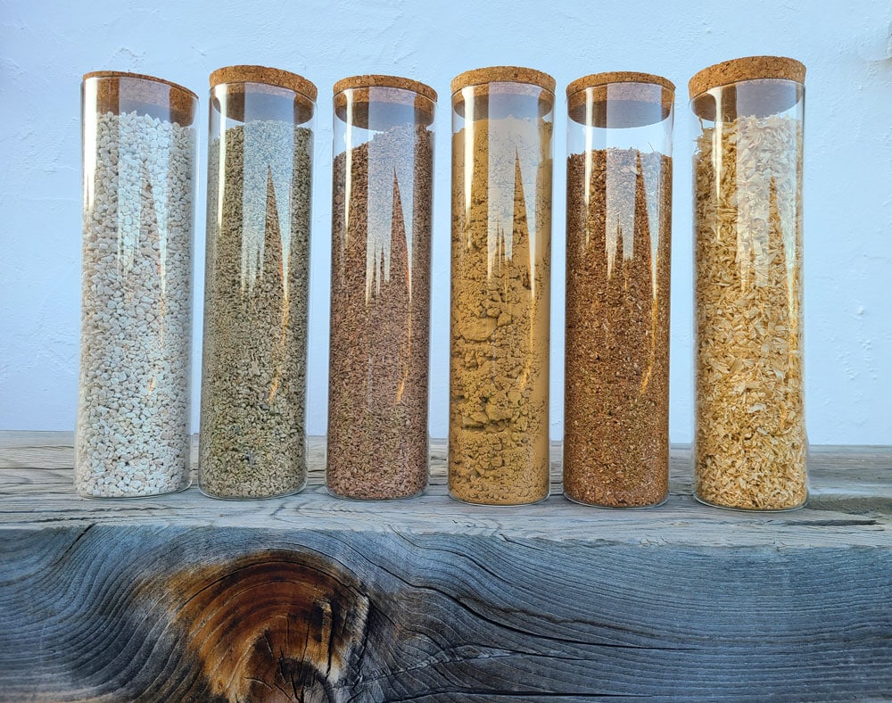 Verschiedene Schüttungen aus dem Naturbaustoffladen