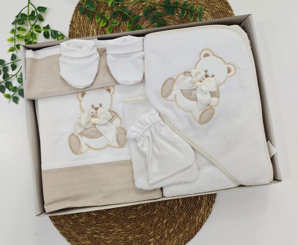 set 8 pzs capa sabanas cuna  patucos manopla beig