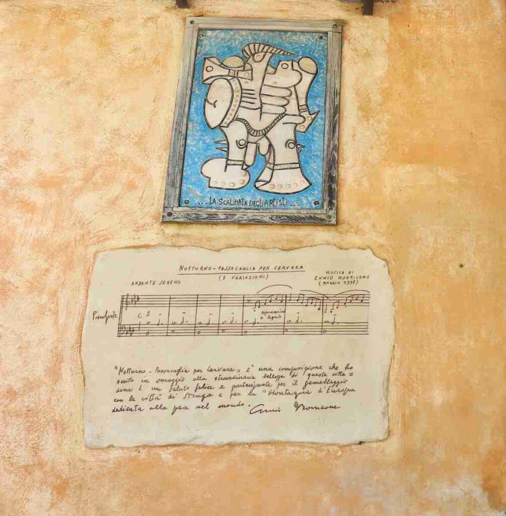 Il pentagramma con le note di Ennio Morricone