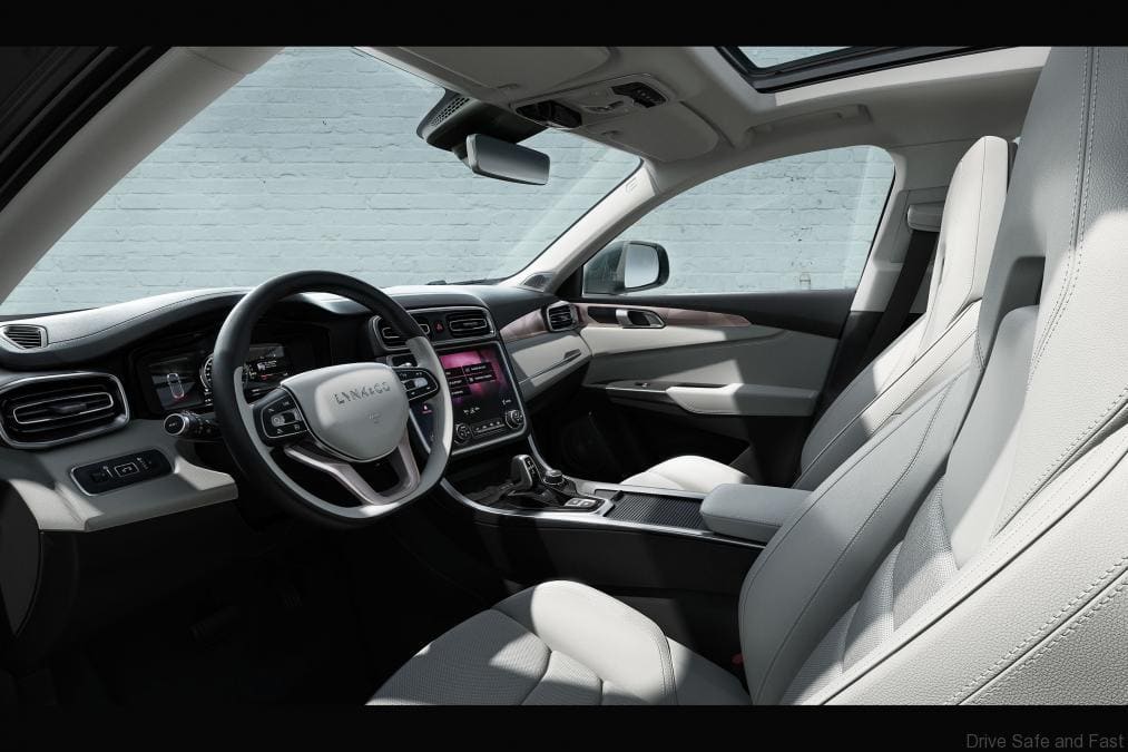 lynkand-co_08sport