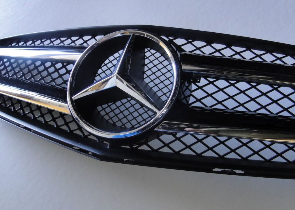 MERCEDES C KLASA W204 PO LIFCIE COUPE GRILL ATRAPA AMG - obrazek 2