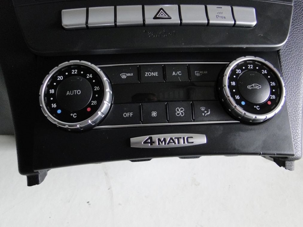 MERCEDES C KLASA W204 PO LIFCIE PANEL STEROWANIA KLIMATYZACJI