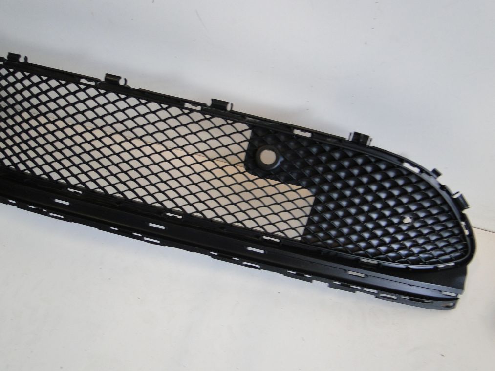 MERCEDES CLA W117 KRATKA A1178852500 A1178801500 - obrazek 4