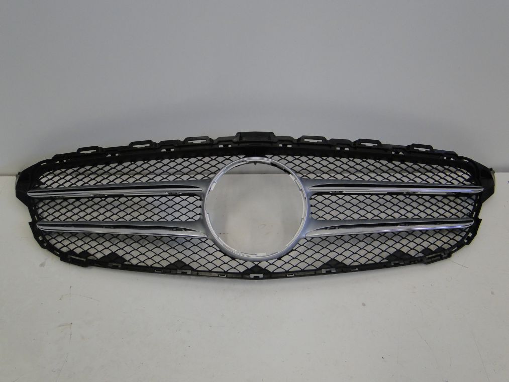 MERCEDES C KLASA W205 GRILL ATRAPA - obrazek 2