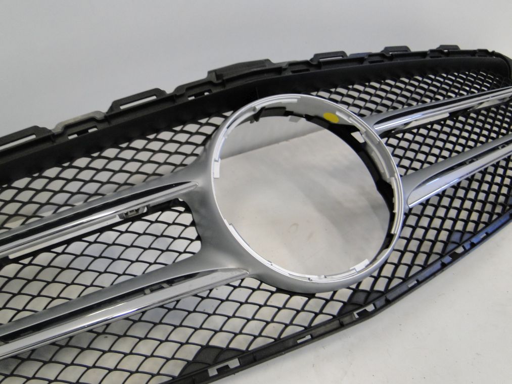 MERCEDES C KLASA W205 GRILL ATRAPA - obrazek 4