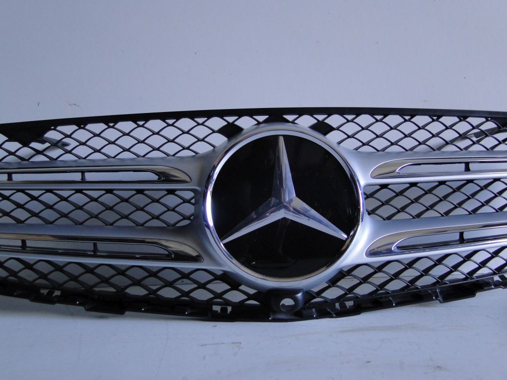 MERCEDES GLC X253 GRILL ATRAPA NA DISTRONIK - obrazek 3