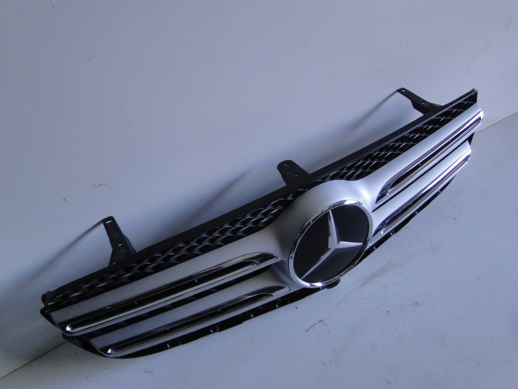 MERCEDES GLC X253 GRILL ATRAPA NA DISTRONIK - obrazek 4