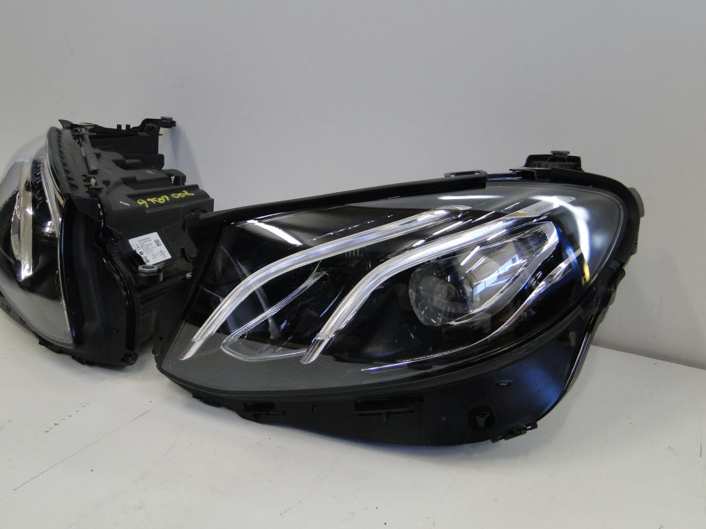 MERCEDES E KLASA W213 LAMPA LED PRAWA LEWA LAMPY - obrazek 2