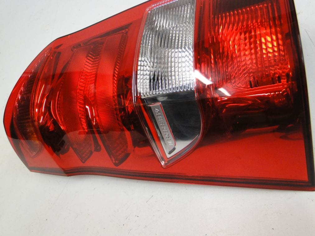 MERCEDES V KLASA W447 LAMPA TYLNA LEWA - obrazek 4