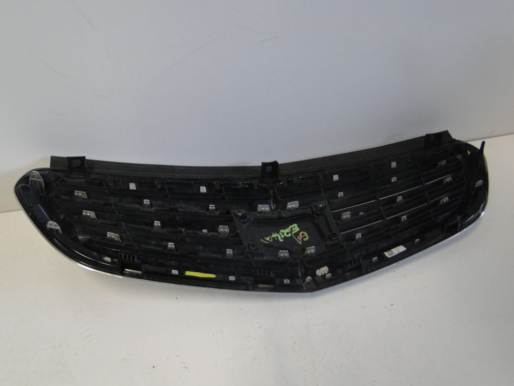 MERCEDES E KLASA W212 ELEGANCE PO LIFCIE GRILL ATRAPA - obrazek 4