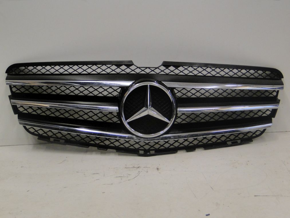 MERCEDES R KLASA W251 PO LIFCIE GRILL AMG ATRAPA