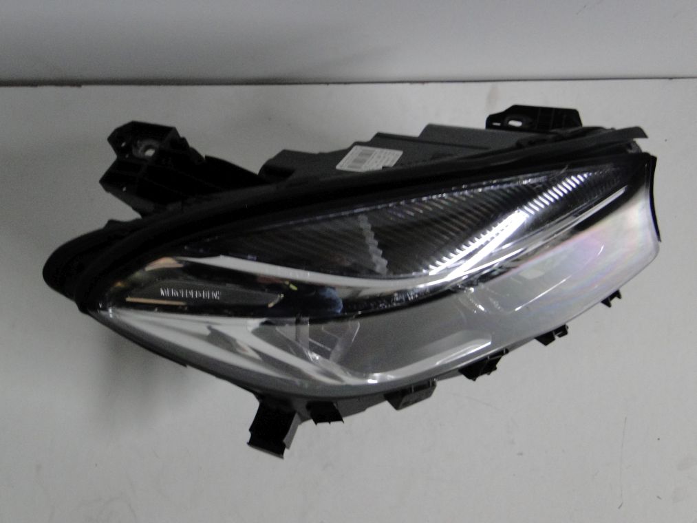 MERCEDES GLA X156 PO LIFCIE LAMPA ZWYKŁA H7 PRAWA - obrazek 2