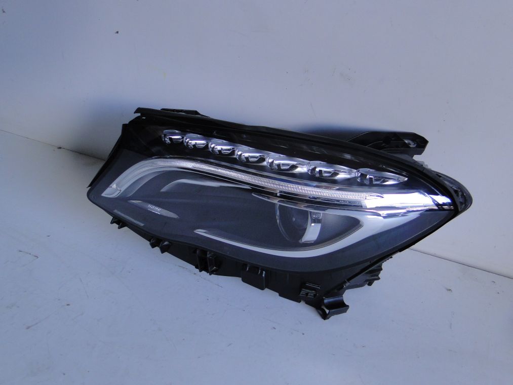 MERCEDES GLA X156 PO LIFCIE LAMPA XENON LEWA - obrazek 2