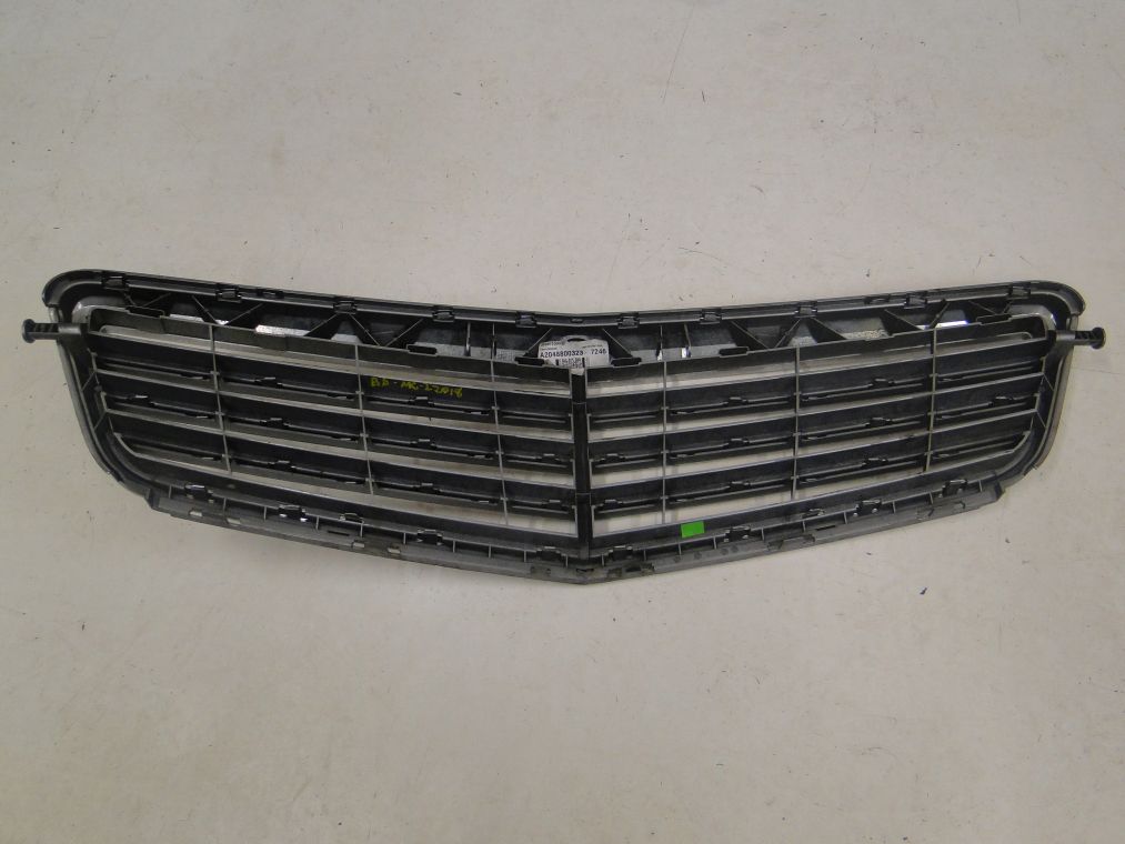 MERCEDES C KLASA W204 GRILL ATRAPA A2048800323 - obrazek 4