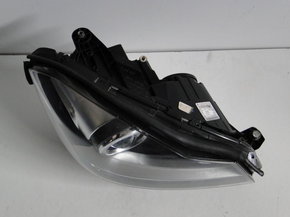 MERCEDES C KLASA W204 PO LIFCIE LAMPA PRAWA BI-XENON - obrazek 2
