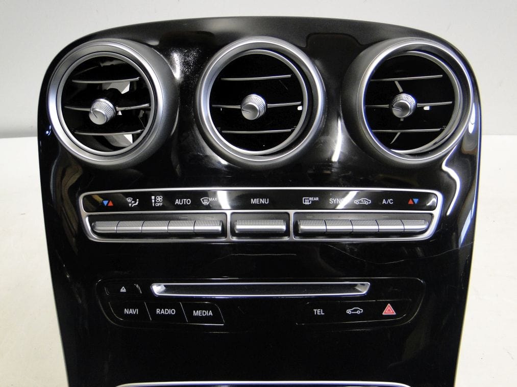 MERCEDES C KLASA W205 PANEL NAWIEW + POPIELNICZKA - obrazek 2
