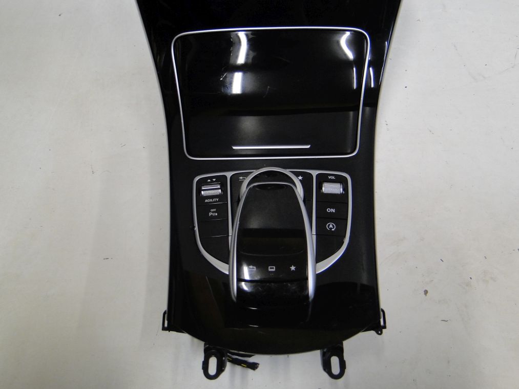 MERCEDES C KLASA W205 PANEL NAWIEW + POPIELNICZKA - obrazek 4