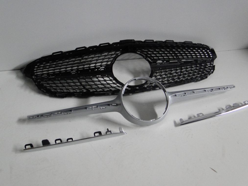 MERCEDES C KLASA W205 GRILL DIAMENT ATRAPA NOWY - obrazek 3