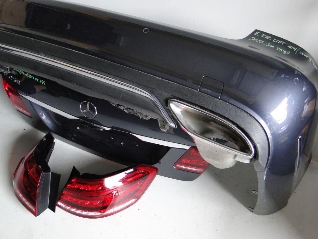 MERCEDES E KLASA W212 PO LIFCIE ZDERZAK KLAPA LAMPA - obrazek 8