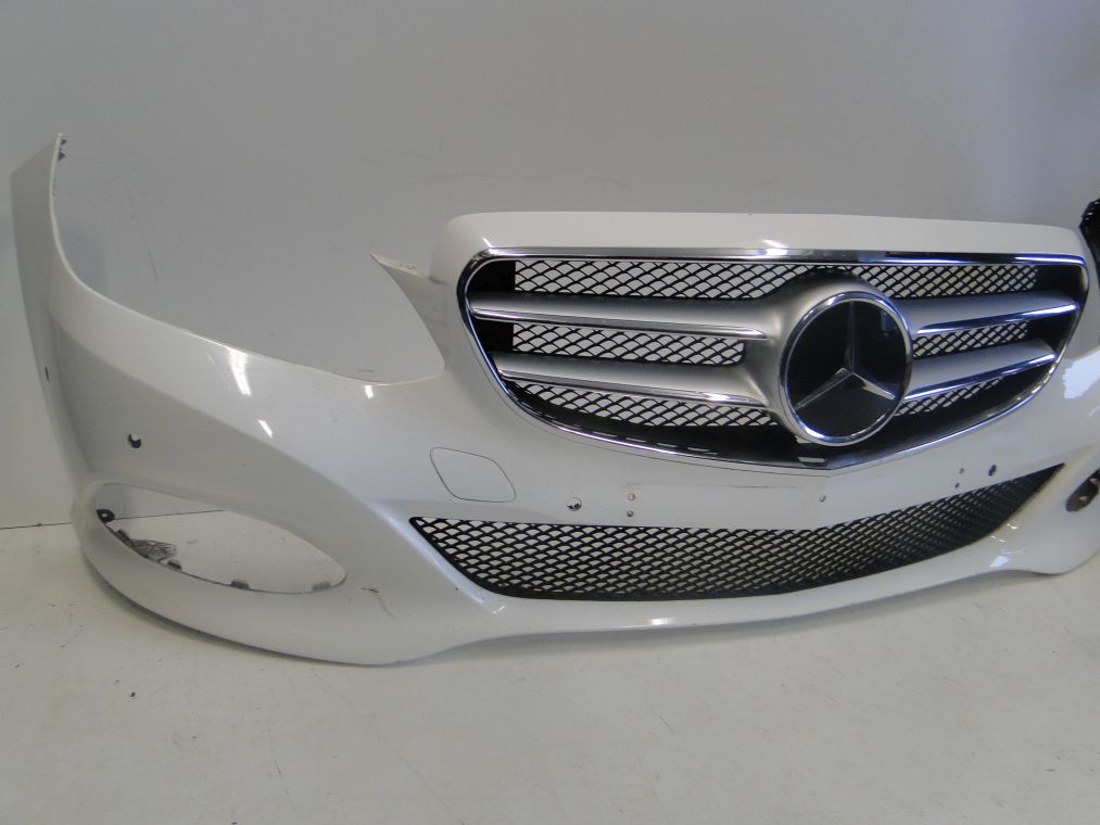 MERCEDES E KLASA W212 AVANTGARDE PO LIFCIE ZDERZAK PRZEDNI