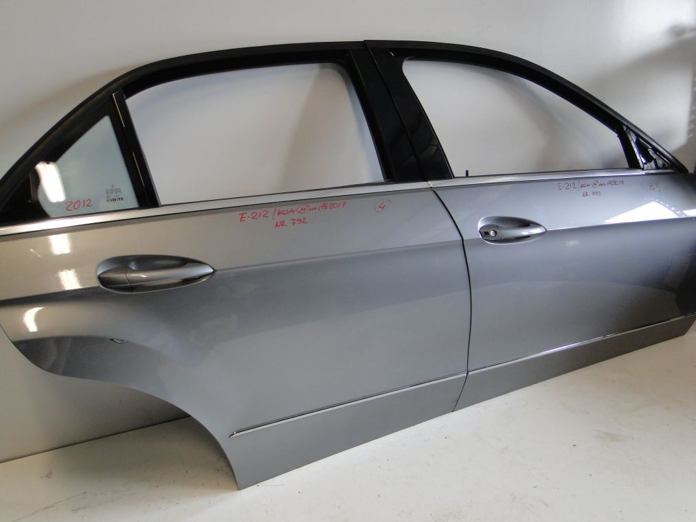MERCEDES E KLASA W212 DRZWI PRAWE PRZEDNIE TYLNE