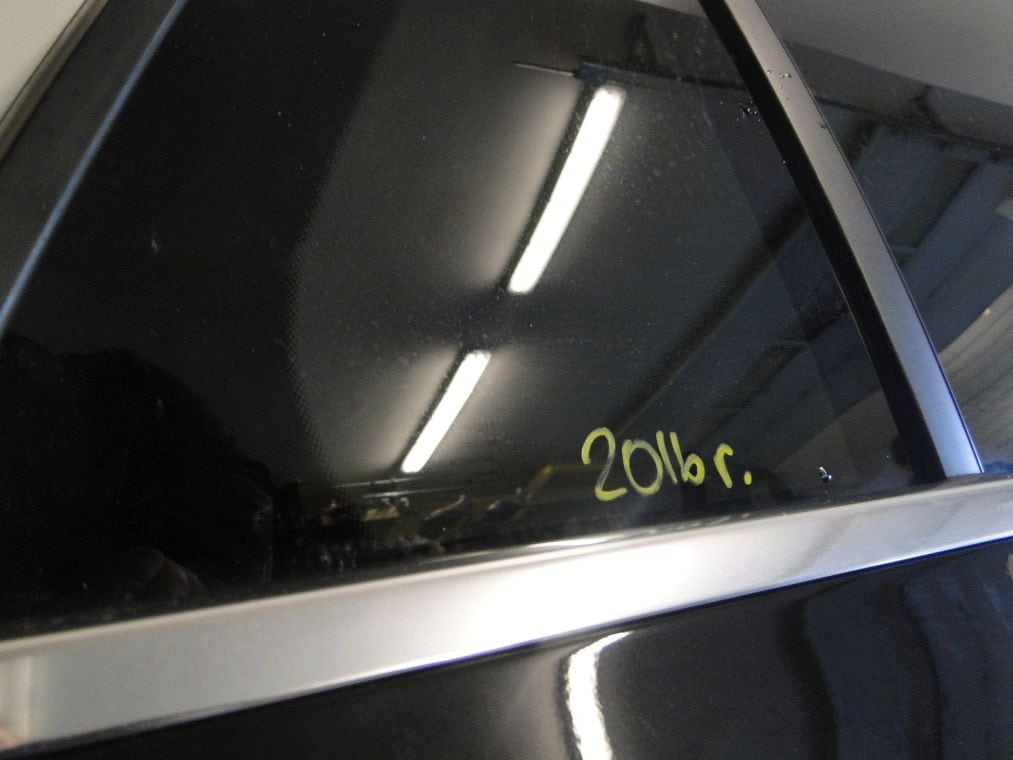 MERCEDES C KLASA W205 DRZWI PRAWE PRZEDNIE TYLNE - obrazek 8