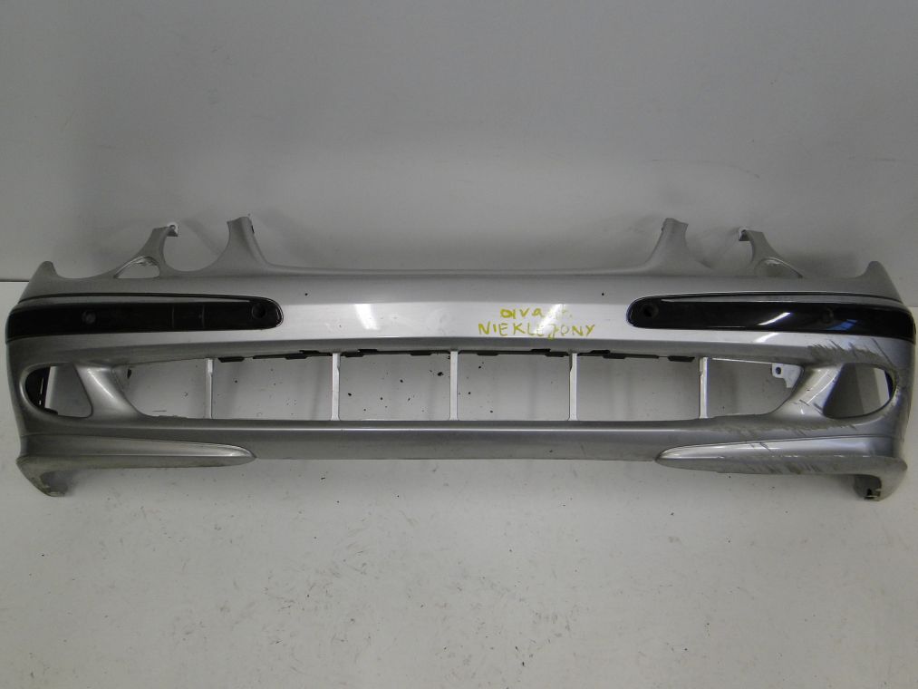 MERCEDES E KLASA W211 AVANTGARDE ZDERZAK PRZEDNI