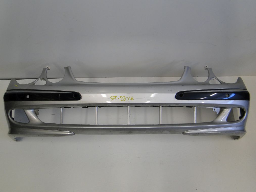 MERCEDES E KLASA W211 AVANTGARDE ZDERZAK PRZEDNI