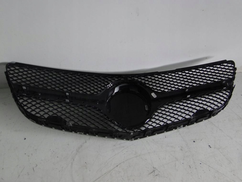 MERCEDES E KLASA W207 PO LIFCIE GRILL ATRAPA NA DISTRONIK - obrazek 4