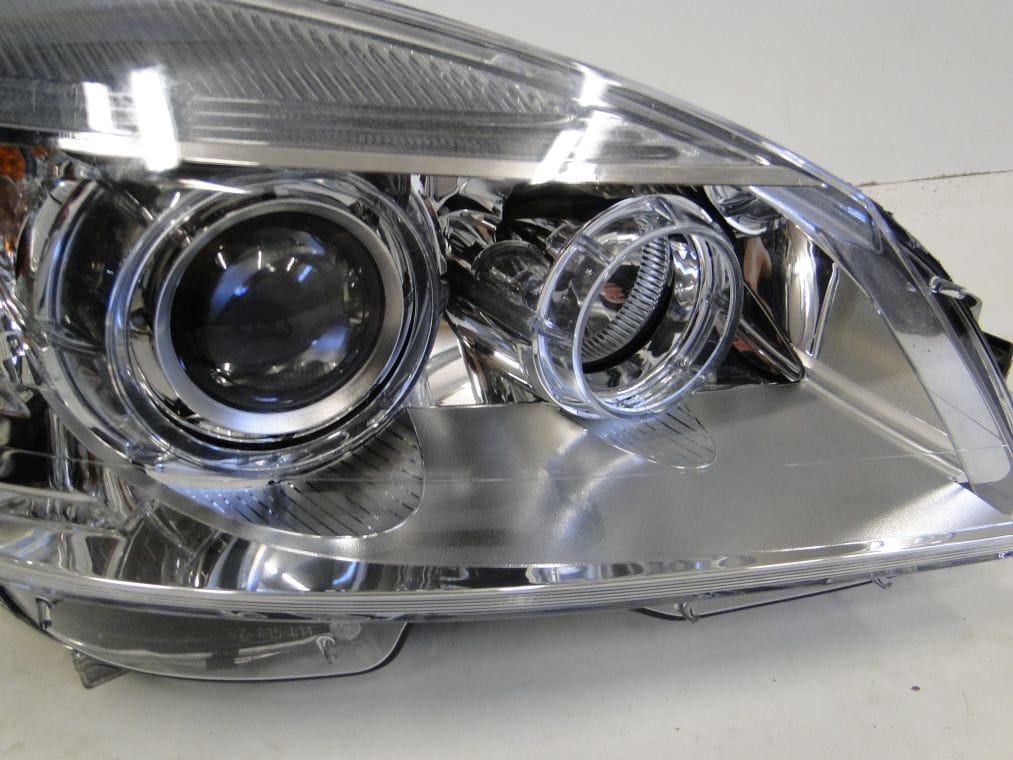 MERCEDES C KLASA W204 LAMPA XENON PRAWA SKRĘTNA - obrazek 2