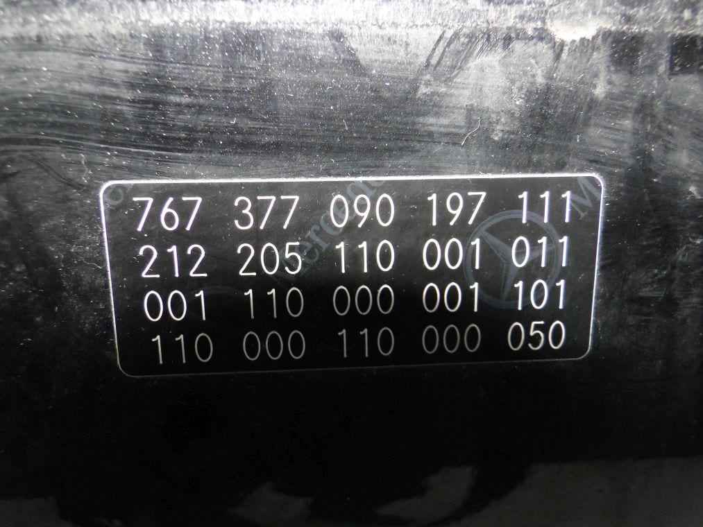MERCEDES E KLASA W212 LIFT MASKA POKRYWA SILNIKA - obrazek 8