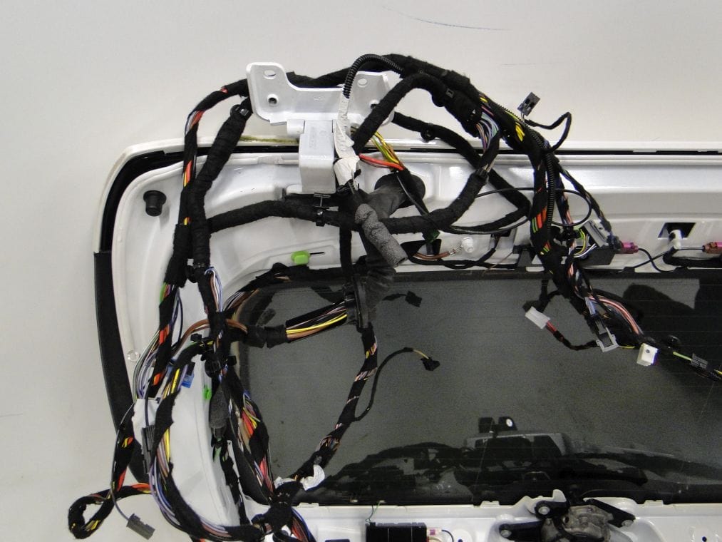 MERCEDES CLS W218 INSTALACJA TYLNEJ KLAPY WIĄZKA - obrazek 2