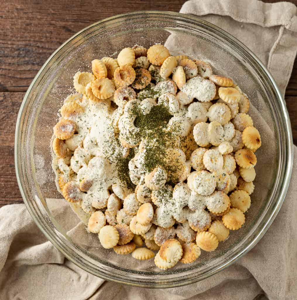 oyster crackers with powdered ranch 