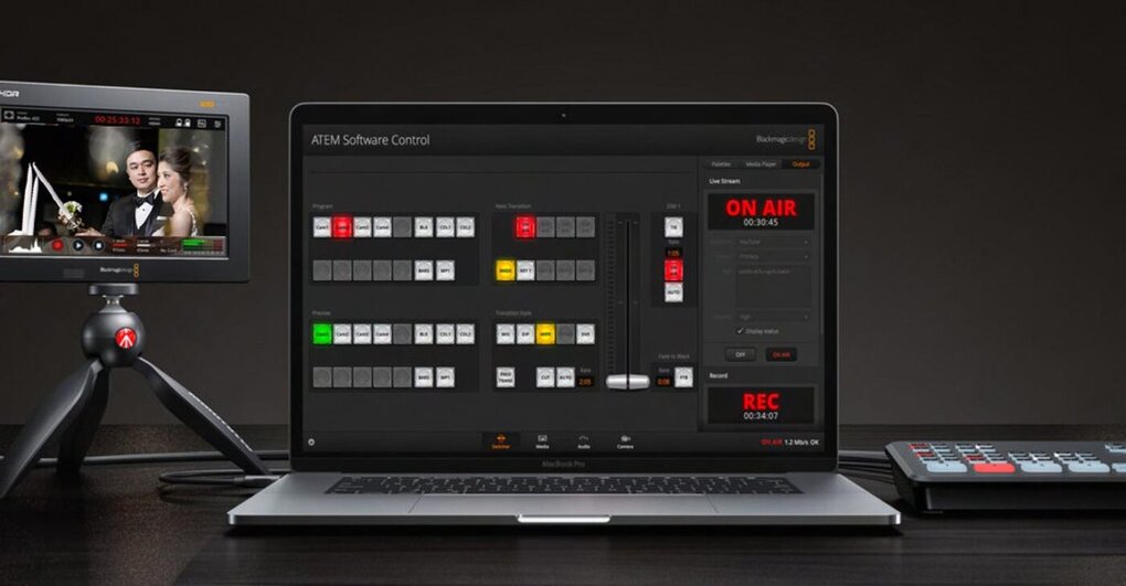 notebook Live stream weddings