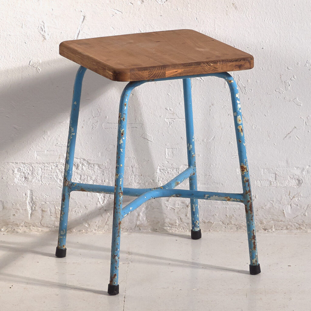 Taburete metal y madera estilo industrial de 50cm (Francia, c.1950)