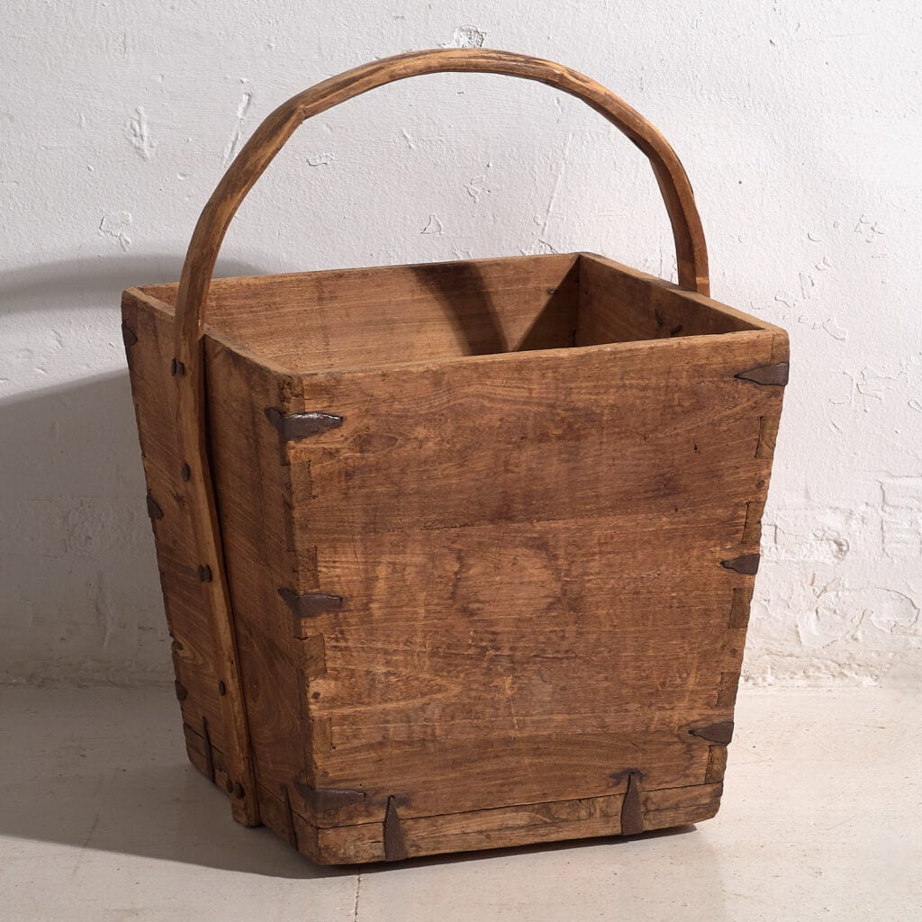 Cesta oriental antigua (c.1900) #8