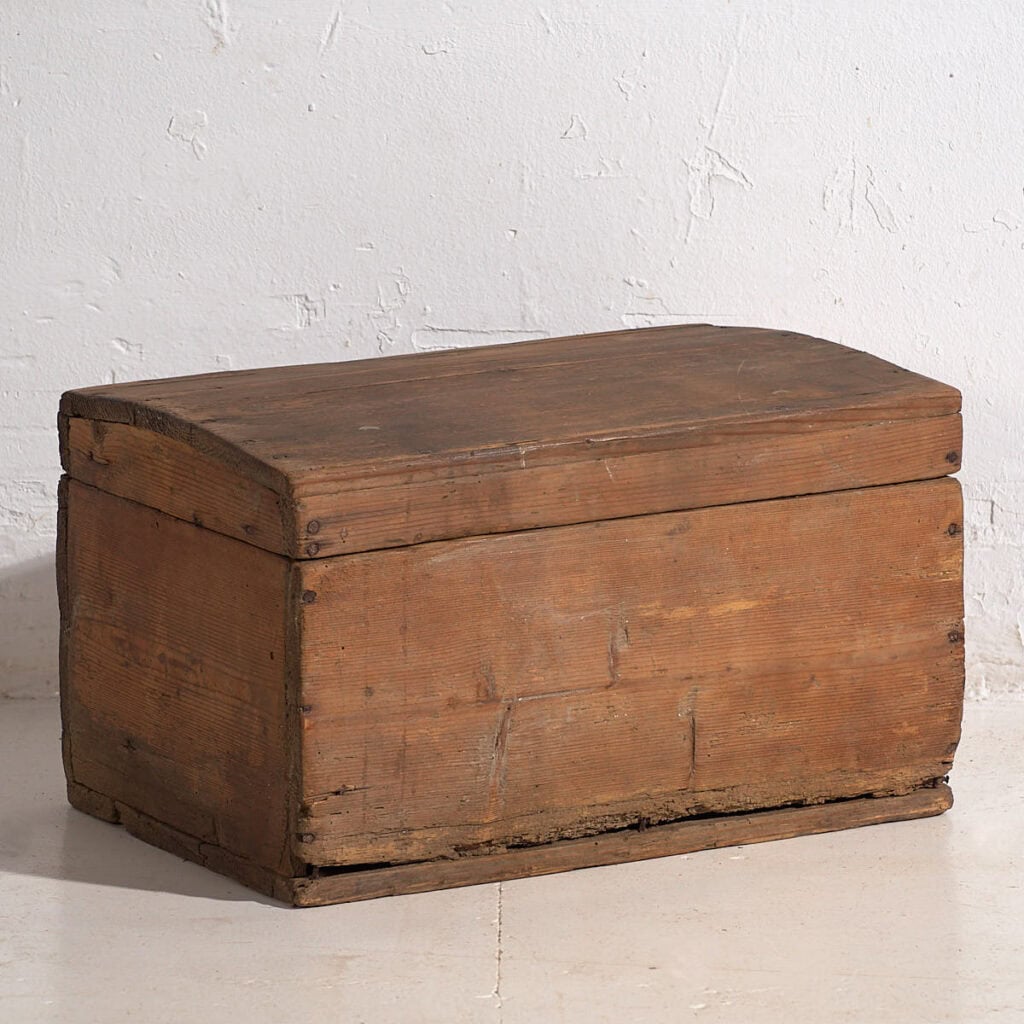 Small antique chest (c.1900) #6