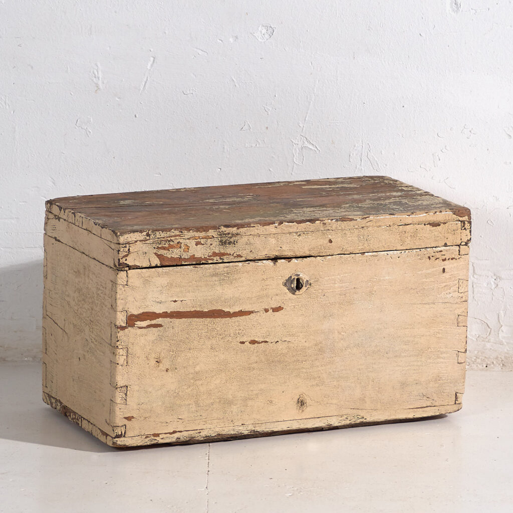 Antique white chest (c.1920) #6