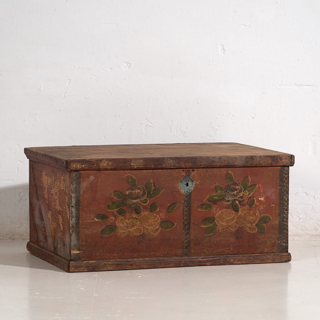 Small antique chest with floral motifs (c.1920) #30