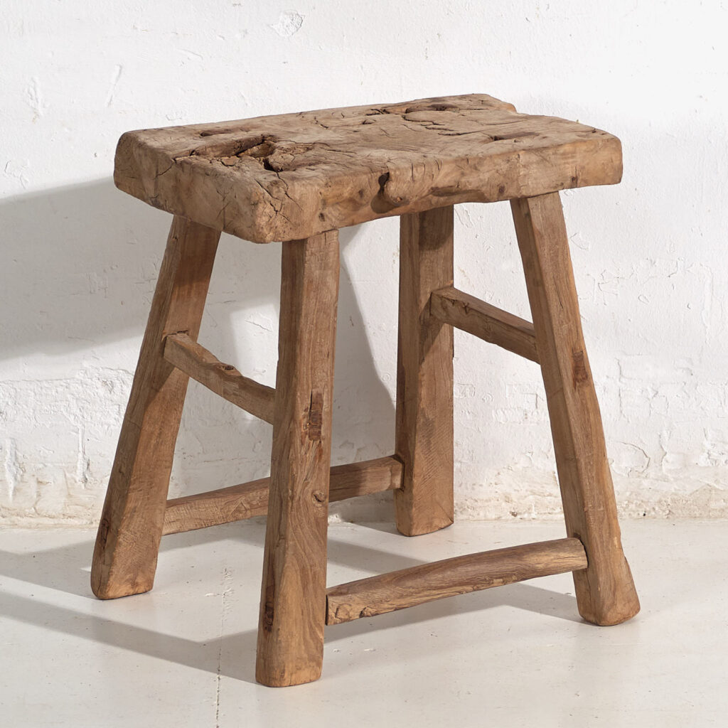 Tabouret primitif ancien (c.1900) #1