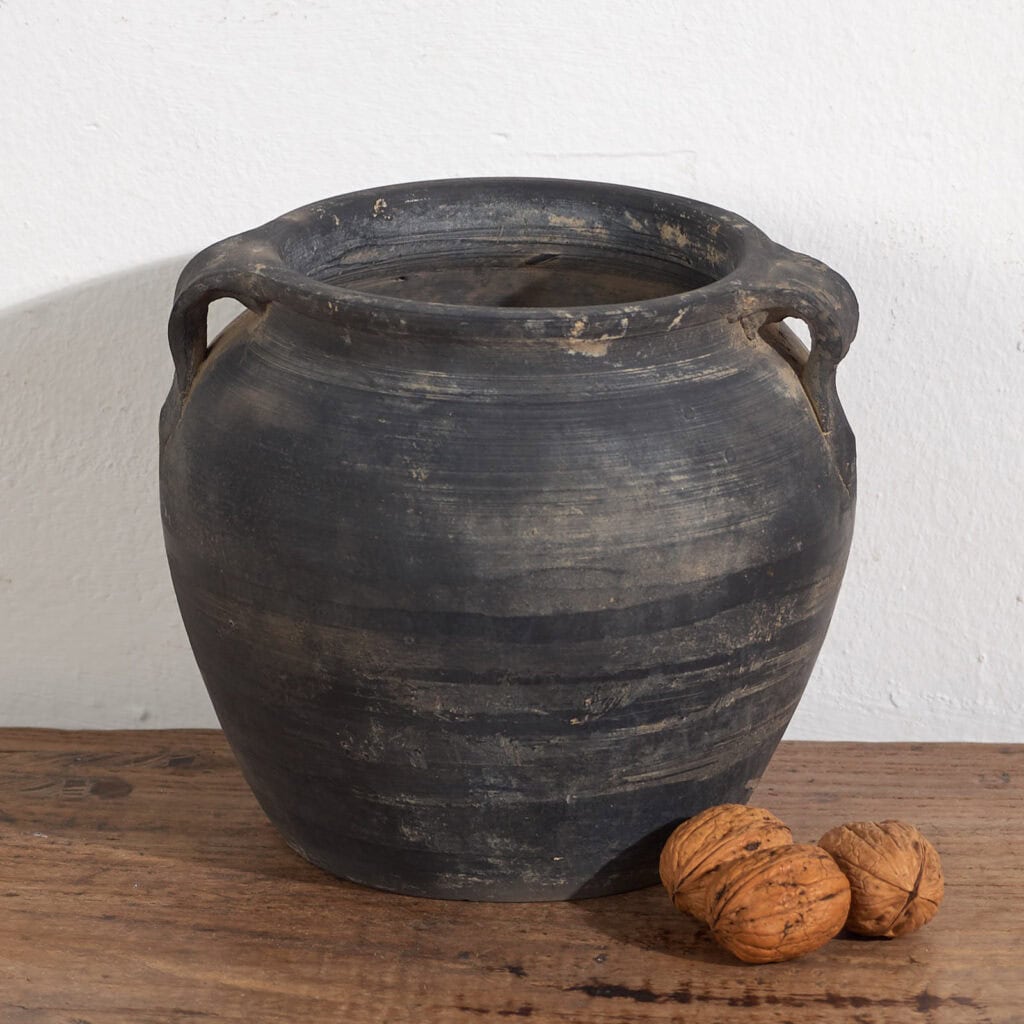 Antigua vasija de tonos oscuros (c.1900) #6