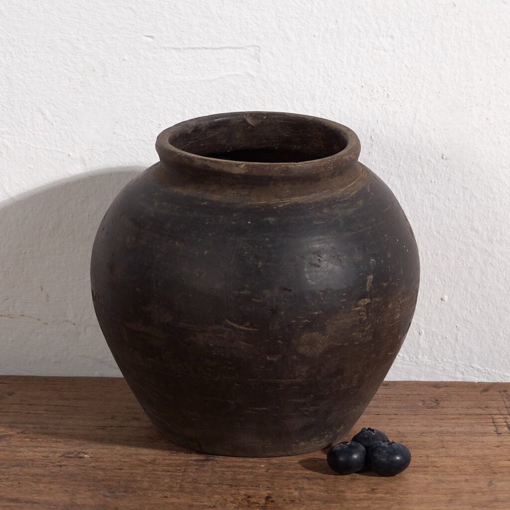 Jarrón pequeño antiguo de tonos oscuros (c.1900) #16