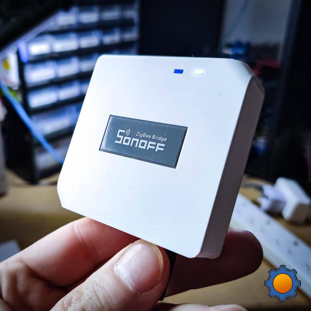Schlüssel zum markenunabhängigen Smarthome: eine ZigBee-Bridge (Foto: Sonoff)