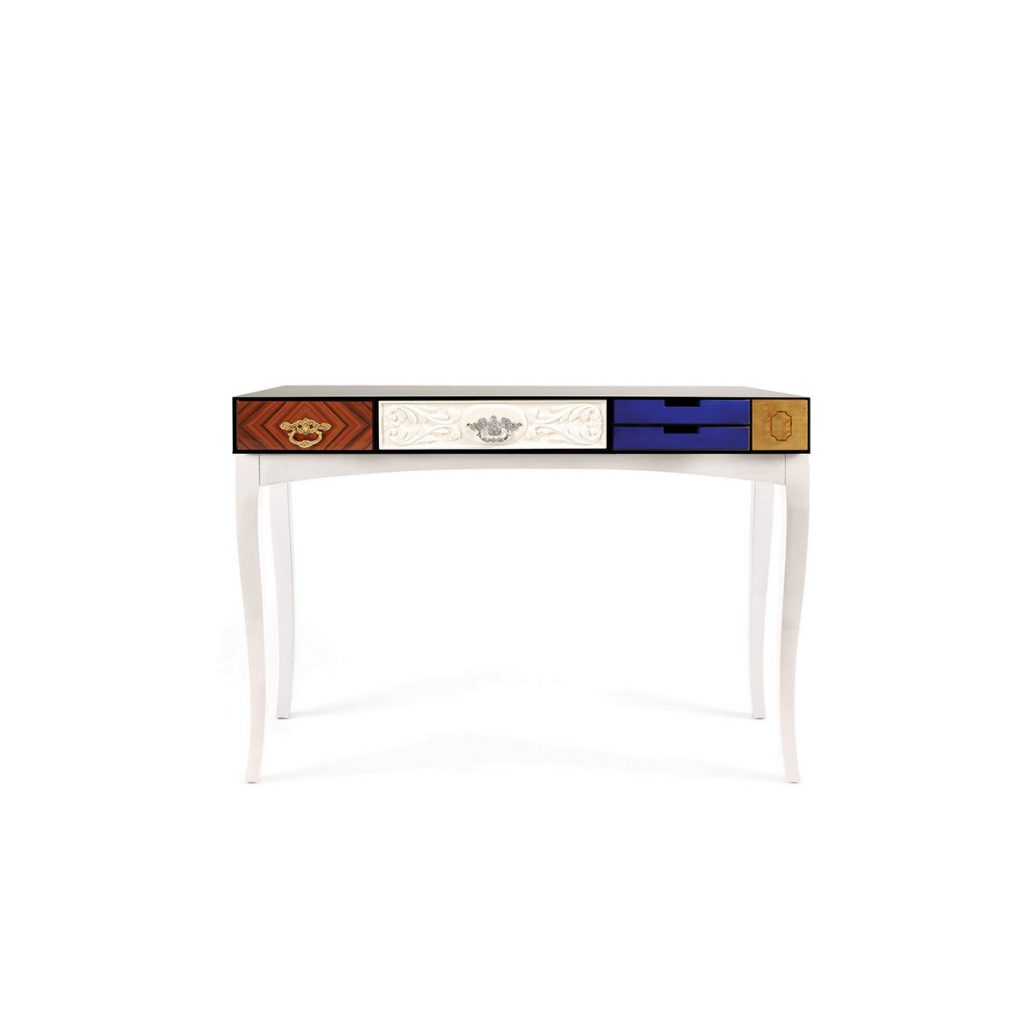 The 20 Luxury Consoles You Need In Your Home Now_7 luxury consoles The 20 Luxury Consoles You Need In Your Home Now The 20 Luxury Consoles You Need In Your Home Now 7 1024x1024